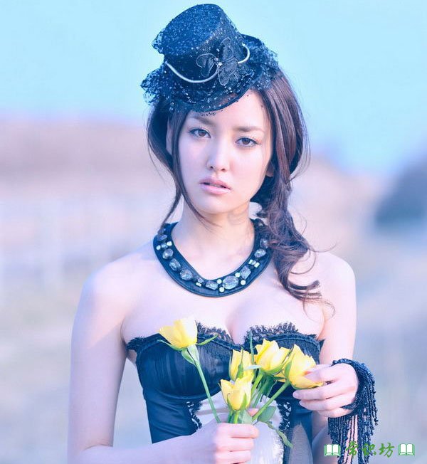 日本最漂亮性感丰满的100位写真演员美女排行榜